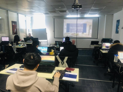 上海中心舉辦72班企業(yè)雙選會(huì)，聚焦網(wǎng)絡(luò)技術(shù)服務(wù)行業(yè)人才對(duì)接